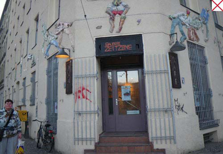 Presentation in the Galerie Zeitzone 2012: The entrance